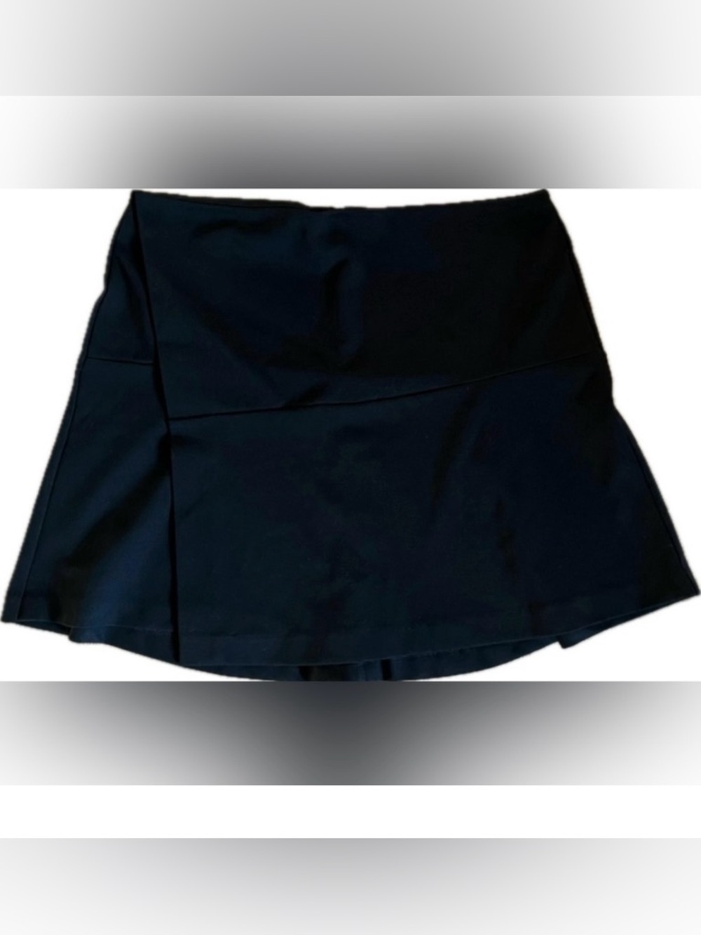 Thakoon black mini skirt with stretch, Zips in back. NWOT. Women’s size Large